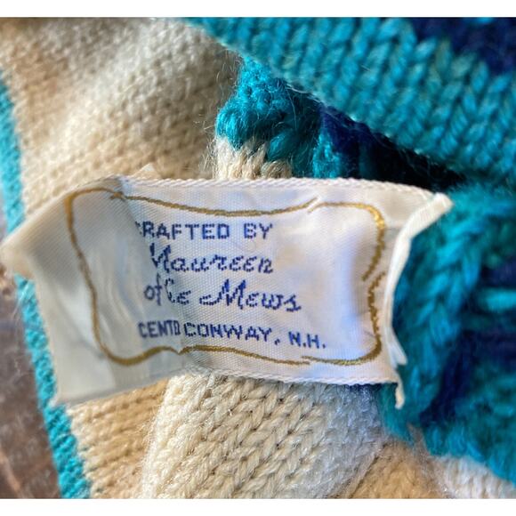 Vintage 1980's Maureen of the Mews Knitted Winter Ski Hat Beenie Green Pom Pom - Picture 7 of 12